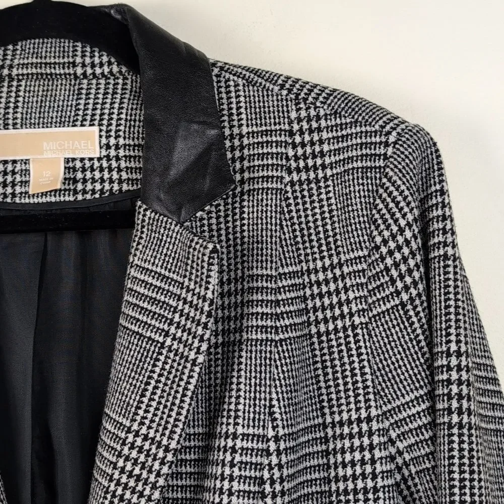 Michael Kors Black & White Houndstooth Plaid Blazer with Leather Accents Size 12
